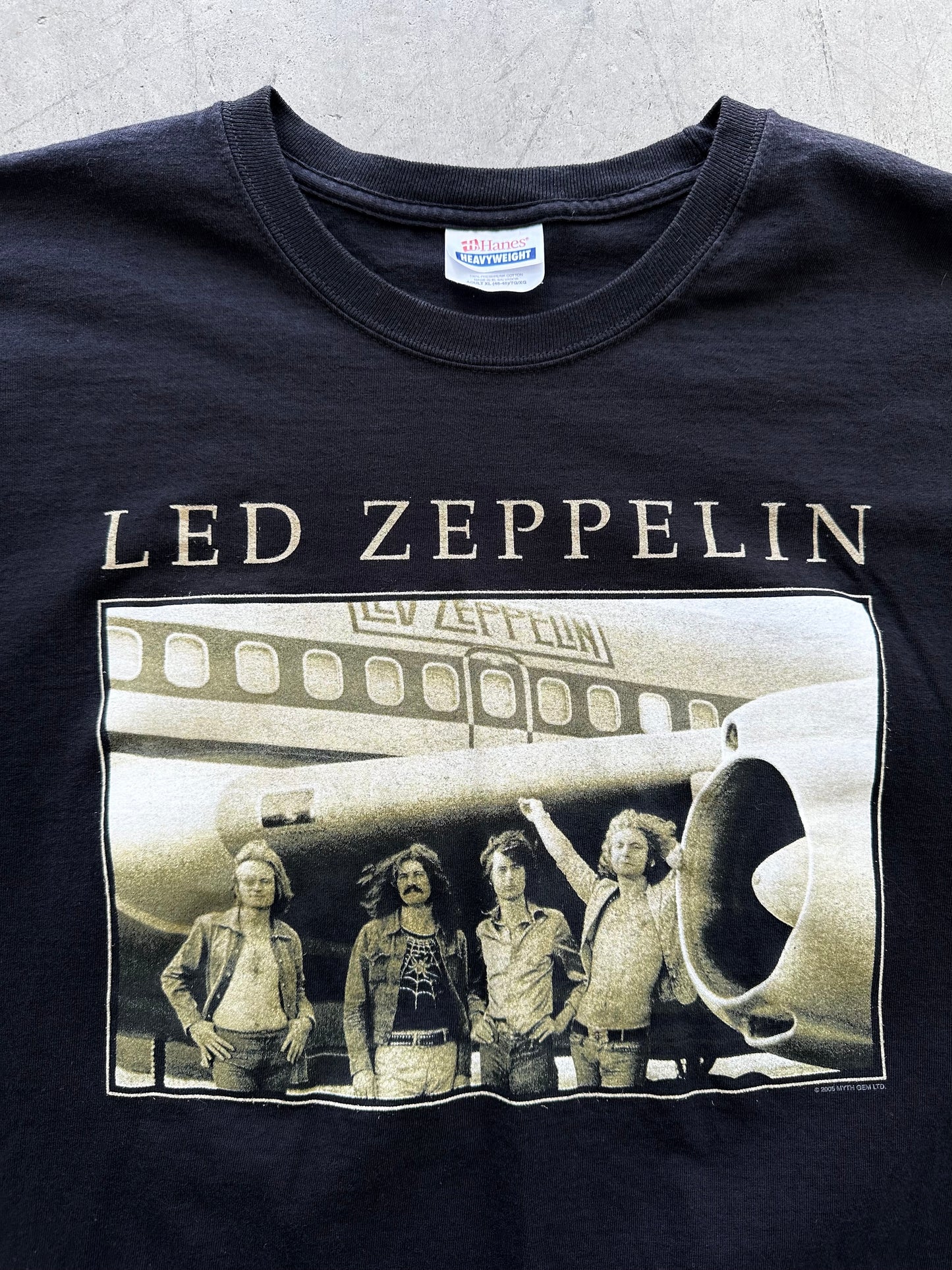 2000’s Led Zeppelin Band Shirt