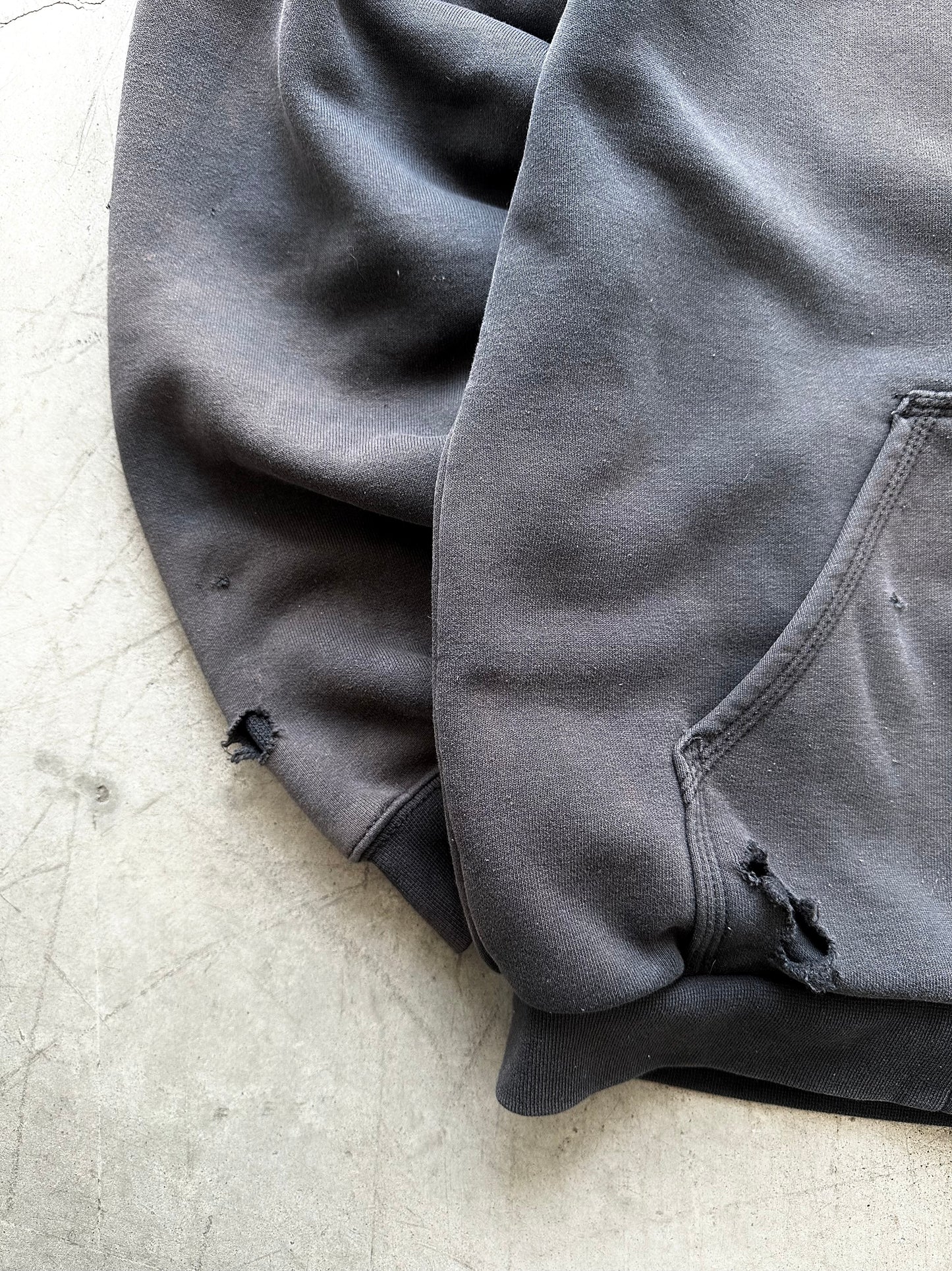 2000’s Carhartt Thrashed Zip Up Sweatshirt