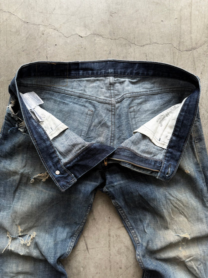 2000’s Thrashed Levi’s Jeans
