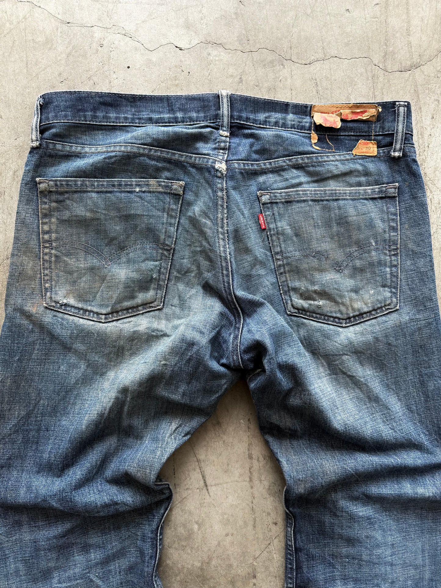 2000’s Thrashed Levi’s Jeans