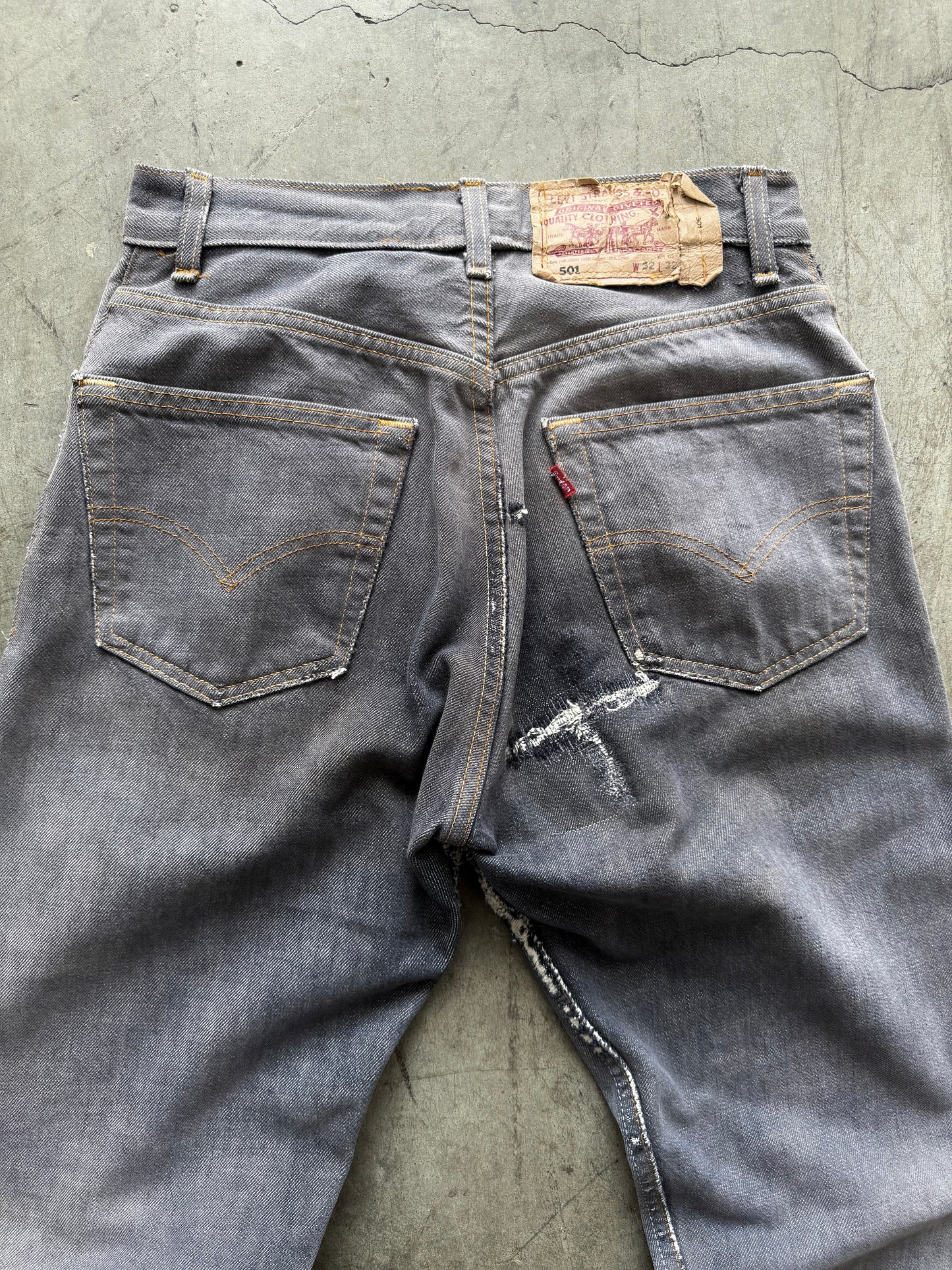 2000’s Faded Levi’s Jeans