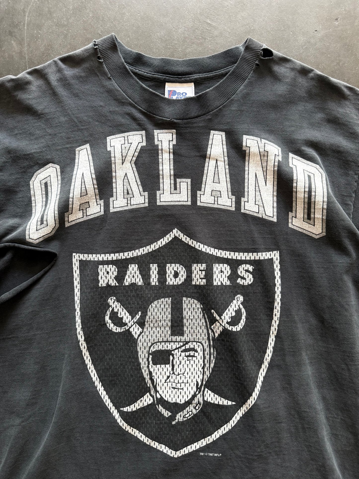 2000’s Oakland Raiders Shirt